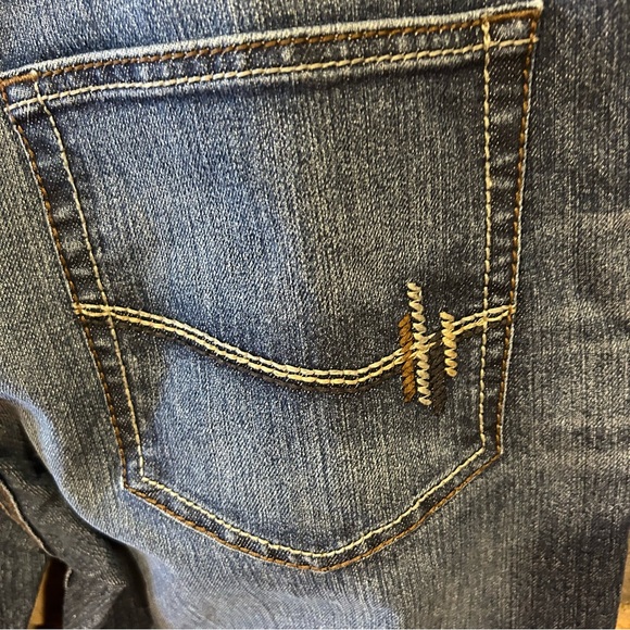 Ariat Men's M5 Dark Indigo Straight  leg Jeans in size 33/30 - Picture 7 of 11